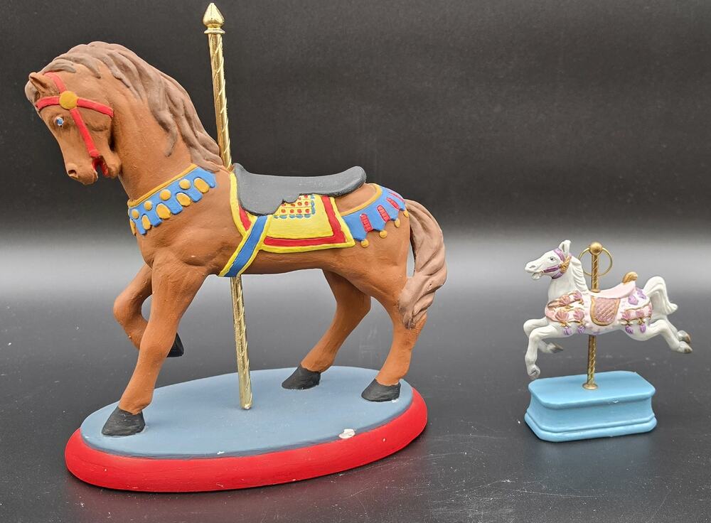 Vintage Handpainted Carousel Horse Figurines Set – Ceramic & Porcelain Pair